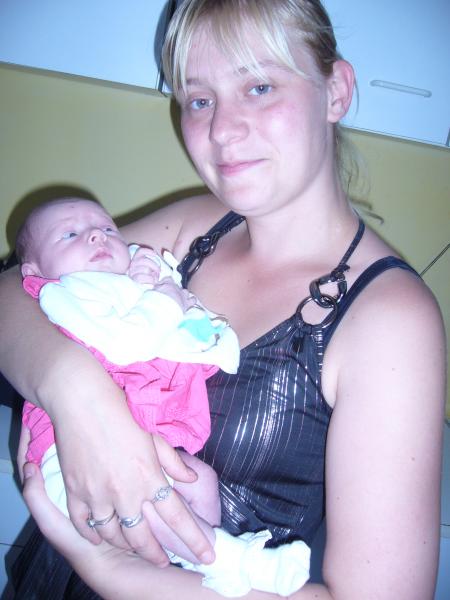 VOICI CINDY  MA COUSINE