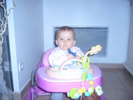 Je vous presente lou  la petite fille de marjo et fred